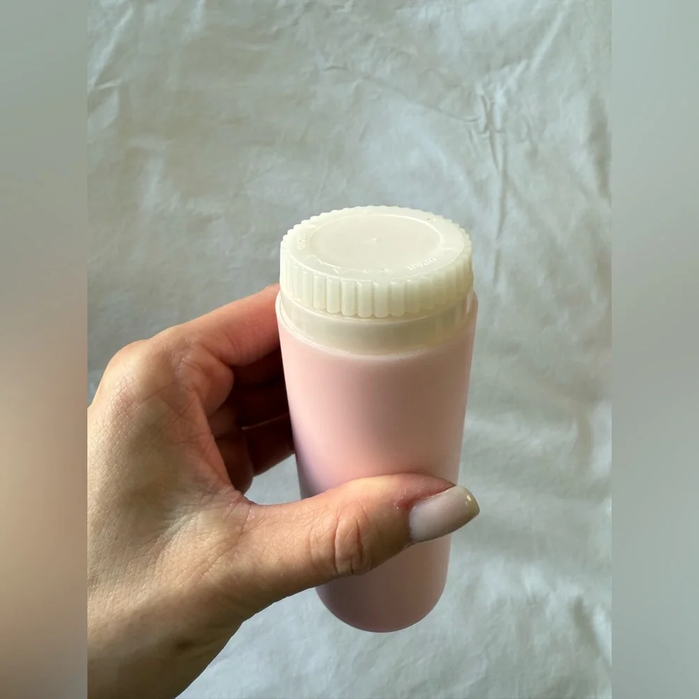 Estee Lauder | BEAUTIFUL Perfumed Body Powder 3 oz 85g - Picture 5 of 5